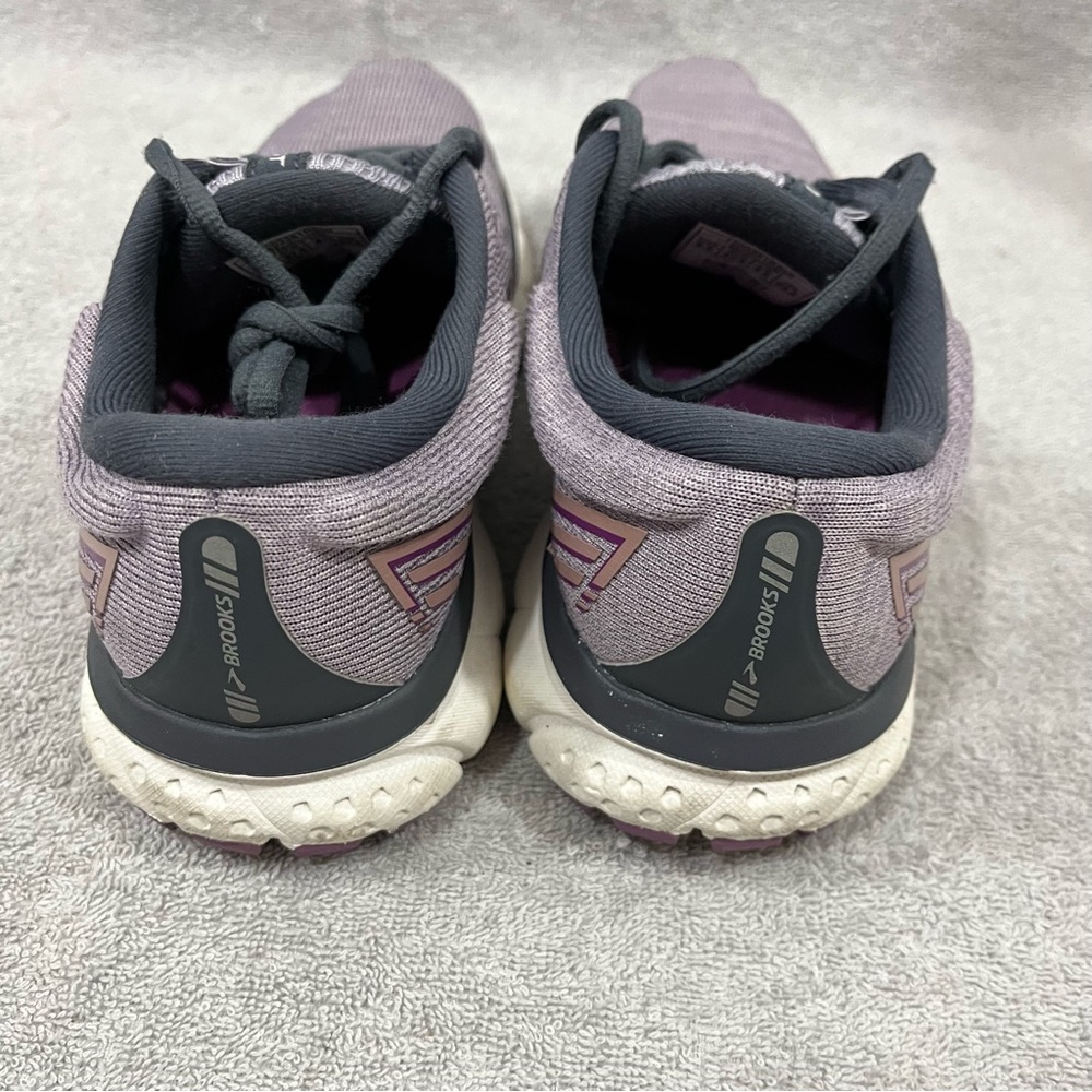 Brooks Ghost 13 Purple White 1203381B550 Women's 6.5B - Picture 3 of 10